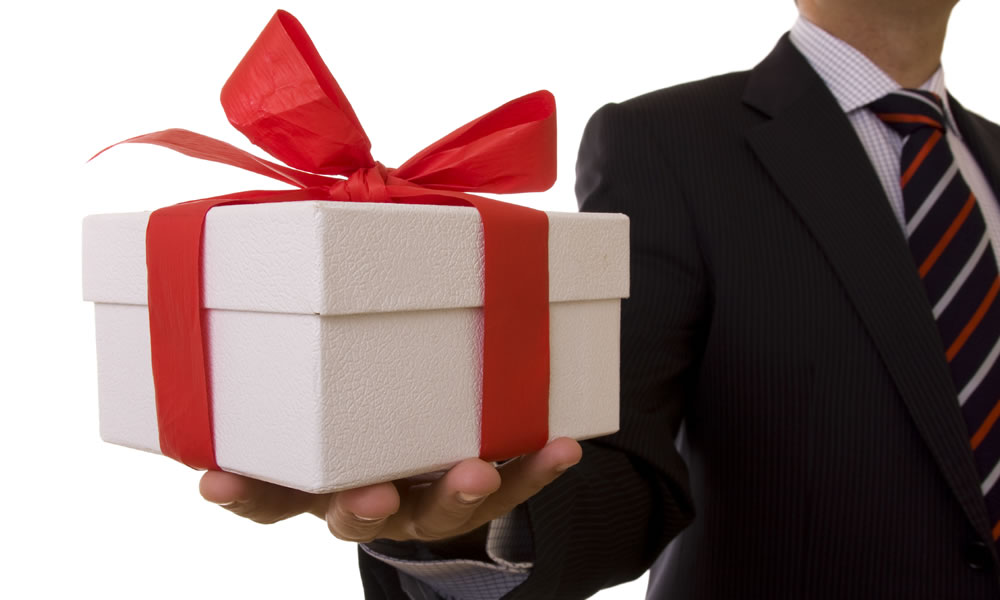Rules Of Office Gift Etiquette 101